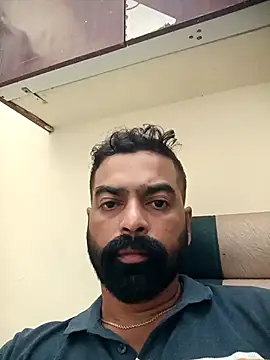 Snapshot of demon_royal chatting on 10.06.25 demon royal online show from 10.06.25