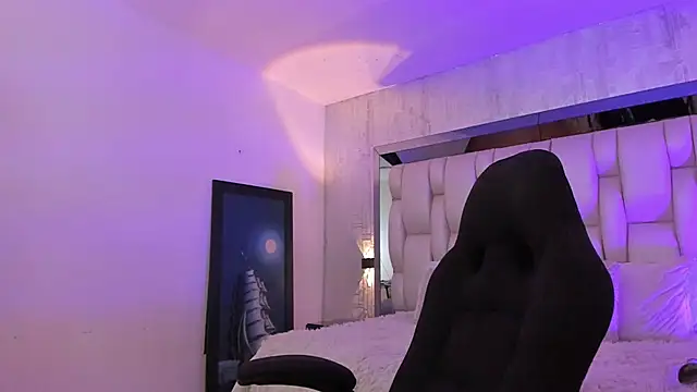 AnnaraLein online show from 10.11.25