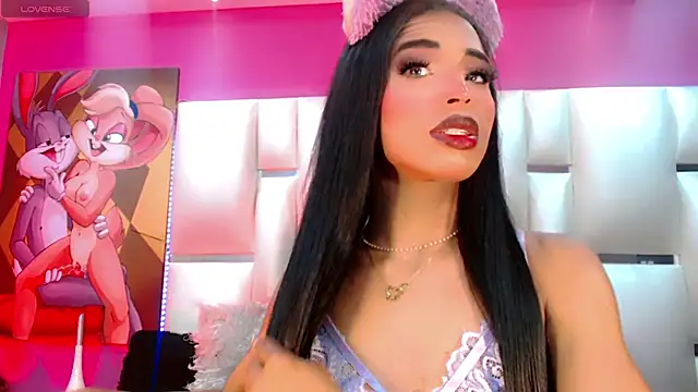 BabyAmatiis  online show from 11.15.25