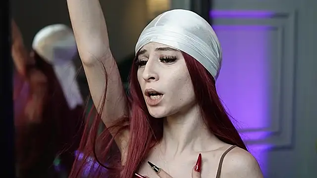 SaraiAngel online show from 12.22.25