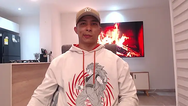 Snapshot of Auron_Demon01 chatting on 09.10.25 Auron Demon01 online show from 09.10.25