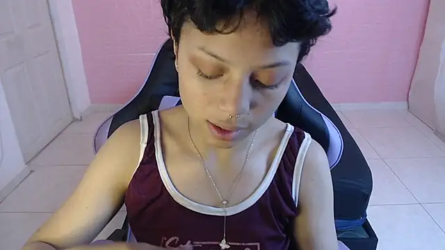 EIVIY1609 online show from 12.22.25