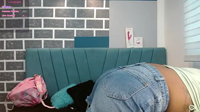 Chloe Brown3 online show from 11.07.25