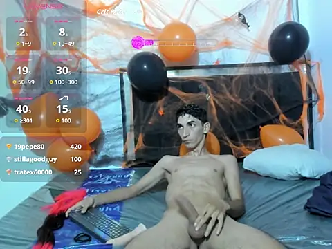 Snapshot of Golosa_hard_sex chatting on 10.31.25 Golosa hard sex online show from 10.31.25