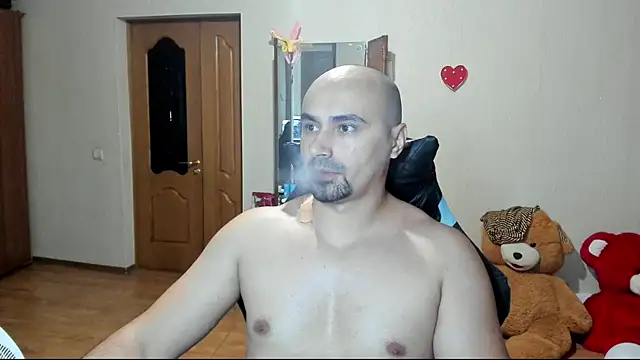 Snapshot of Gri_SH chatting on 09.26.25 Gri SH online show from 09.26.25