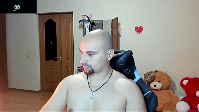 Snapshot of Gri_SH chatting on 10.15.25 Gri SH online show from 10.15.25