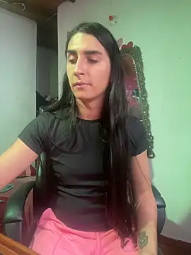 lola diez online show from 10.08.25