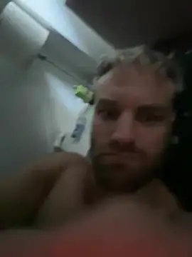 Snapshot of TheKevinboy chatting on 05.08.26 TheKevinboy online show from 05.08.26