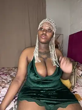 Snapshot of QUEEN_NOBUHLE_777 chatting on 05.09.26 QUEEN NOBUHLE 777 online show from 05.09.26