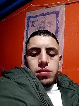 1C2AM22 online show from 09.18.25