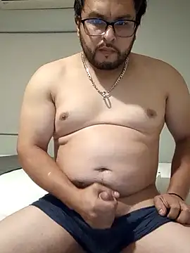 MauxXx93 online show from 02.17.26