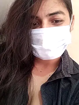 Snapshot of the_saavi chatting on 11.28.25 the saavi online show from 11.28.25