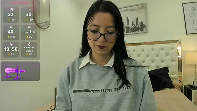 Zoe Xra online show from 06.03.26
