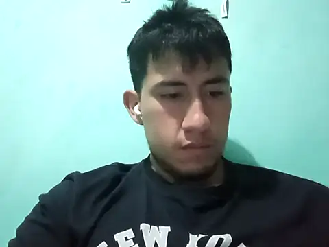 Snapshot of True_Di chatting on 09.13.25 True Di online show from 09.13.25