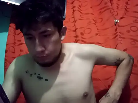 Snapshot of True_Di chatting on 10.18.25 True Di online show from 10.18.25