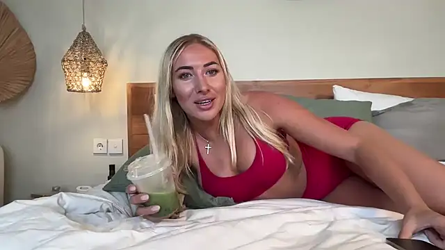 heyskylar online show from 12.22.25