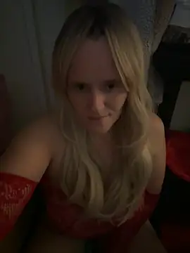 Snapshot of marialuna88 chatting on 09.20.25 marialuna88 online show from 09.20.25