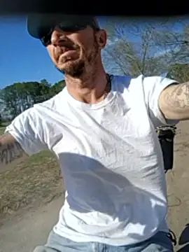 Mrluckstick online show from 03.10.26