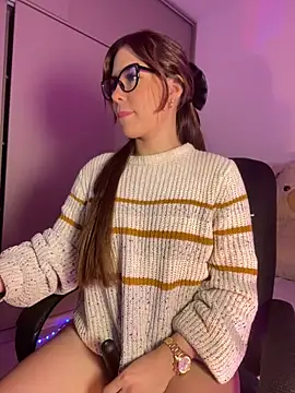 Charlottediolet online show from 11.17.25