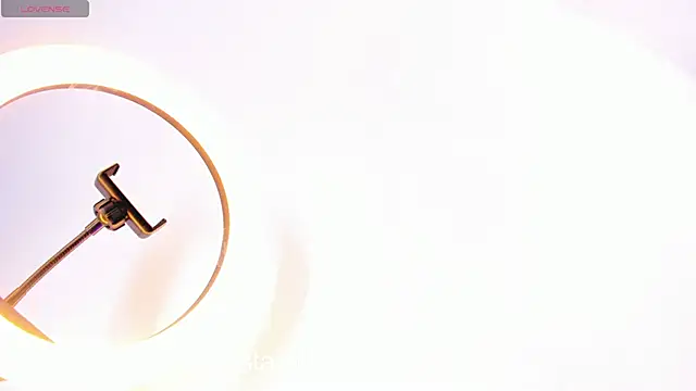 Snapshot of Sweet_poetryy chatting on 10.29.25 Sweet poetryy online show from 10.29.25