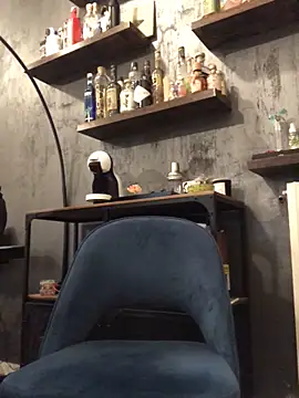 Snapshot of MatteoDom85 chatting on 10.15.25 MatteoDom85 online show from 10.15.25