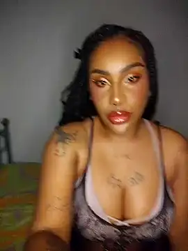 Queen Amara online show from 05.11.26