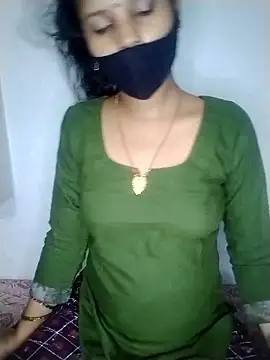 Snapshot of Komal-Rajput chatting on 10.31.25 Komal-Rajput online show from 10.31.25