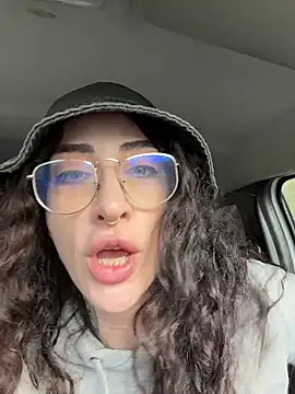 nikkaanderic online show from 03.31.26