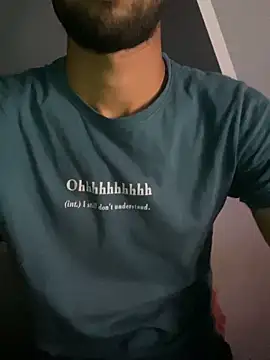 Snapshot of cutekaran chatting on 09.28.25 cutekaran online show from 09.28.25
