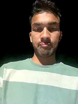 Snapshot of cutekaran chatting on 10.19.25 cutekaran online show from 10.19.25