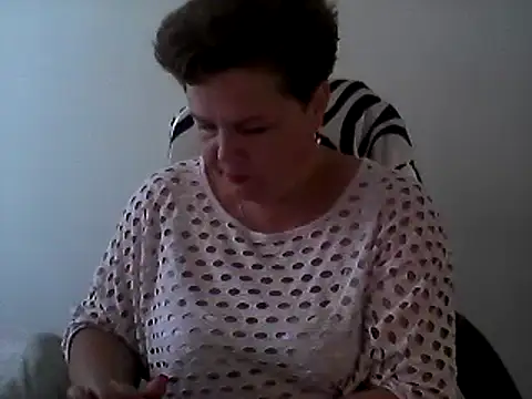 EllaLove2277 online show from 09.10.25