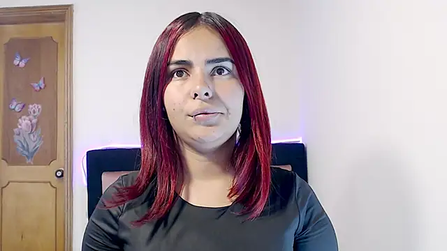 Snapshot of Valeryxs chatting on 02.18.26 Valeryxs online show from 02.18.26