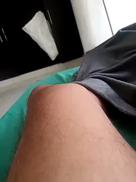 Snapshot of alejos81 chatting on 10.18.25 alejos81 online show from 10.18.25