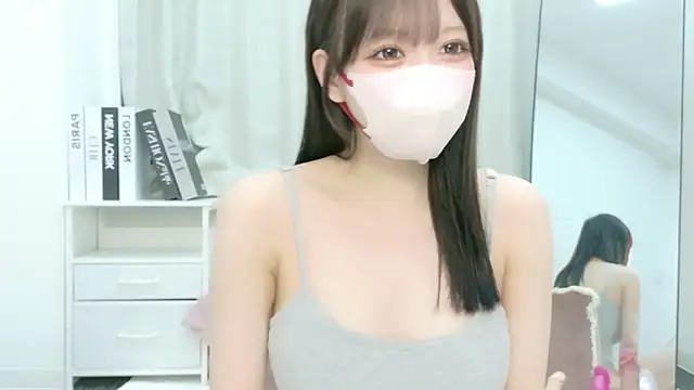 roachan  online show from 07.13.26