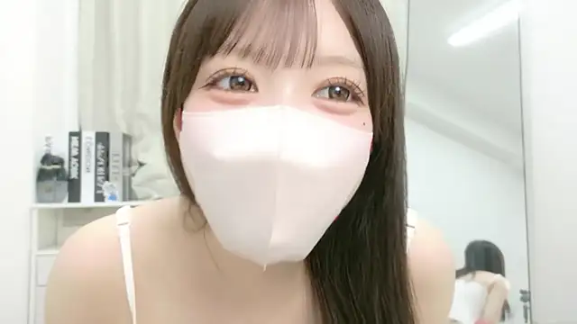 roachan  online show from 07.17.26