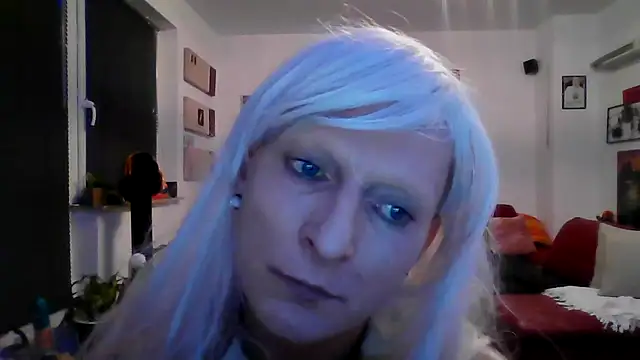 hellgirl1980 online show from 10.04.25