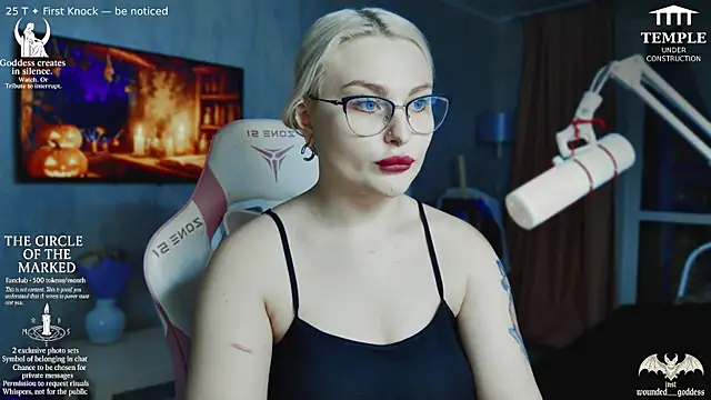 Wounded Goddess  online show from 11.03.25