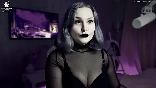 Wounded Goddess  online show from 01.09.26