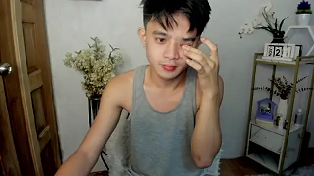 Snapshot of NautyBoyBrazeen_143 chatting on 11.21.25 NautyBoyBrazeen 143 online show from 11.21.25