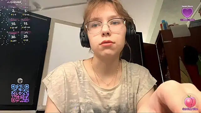 Snapshot of LouieRutt chatting on 09.28.25 LouieRutt online show from 09.28.25