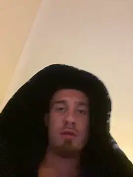 Snapshot of Johnclips2 chatting on 09.13.25 Johnclips2 online show from 09.13.25