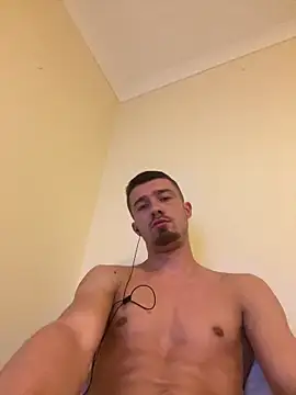 Snapshot of Johnclips2 chatting on 09.14.25 Johnclips2 online show from 09.14.25