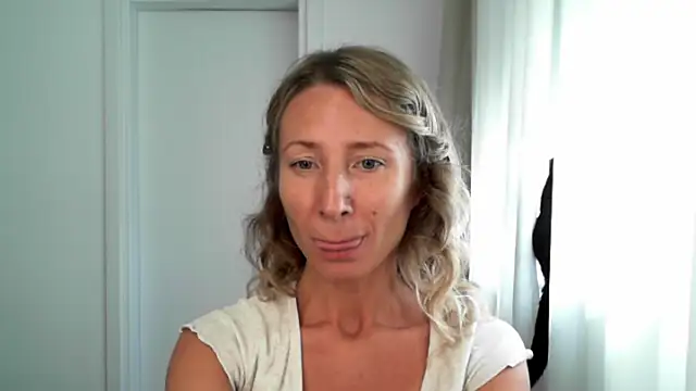 Paevoa online show from 11.13.25