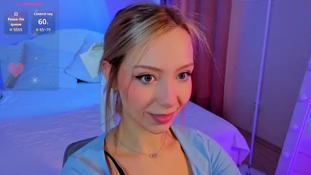 LumMina online show from 04.18.26