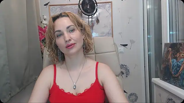 Snapshot of KatrinAlluring chatting on 10.20.25 KatrinAlluring online show from 10.20.25