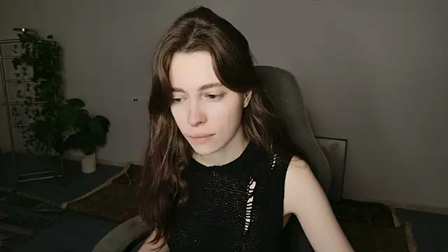 Yoka paradoXXX online show from 11.19.25