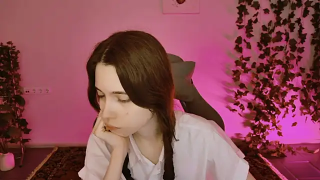 Yoka paradoXXX online show from 01.08.26