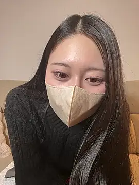 Snapshot of sirochan_ chatting on 10.13.25 sirochan online show from 10.13.25