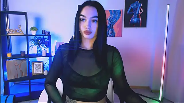 MonicaTess online show from 12.18.25