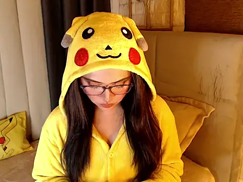 yourdevilsweettsx online show from 04.05.26